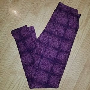 Never Worn Lularoe Leggings OS